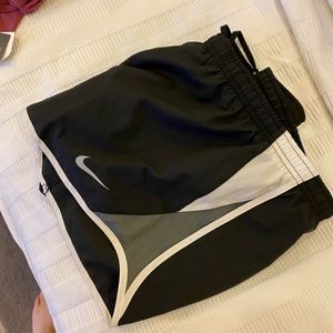 NWT Nike gym shorts medium